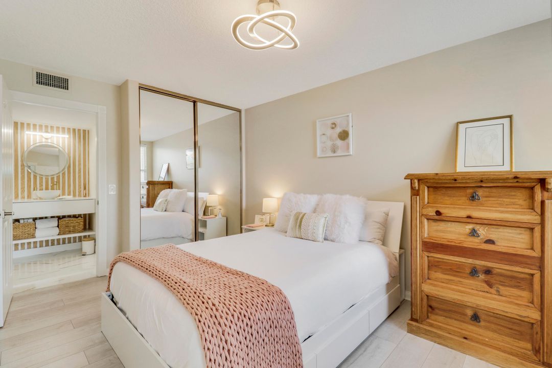 合同活跃: $338,500 (3 贝兹, 2 浴室, 1386 平方英尺)