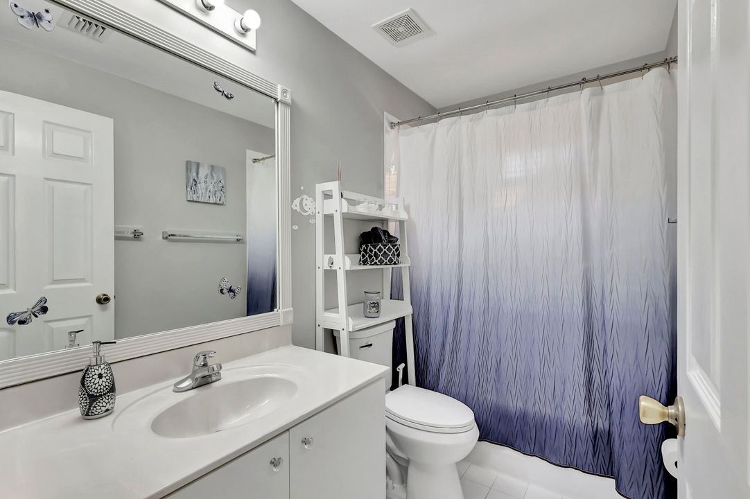 Под контрактом: $514,999 (3 спален, 2 ванн, 1774 Квадратных фут)