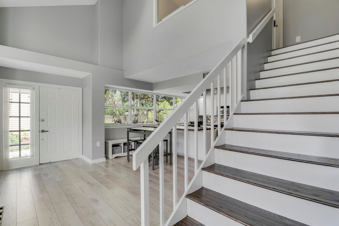 合同活跃: $338,500 (3 贝兹, 2 浴室, 1386 平方英尺)