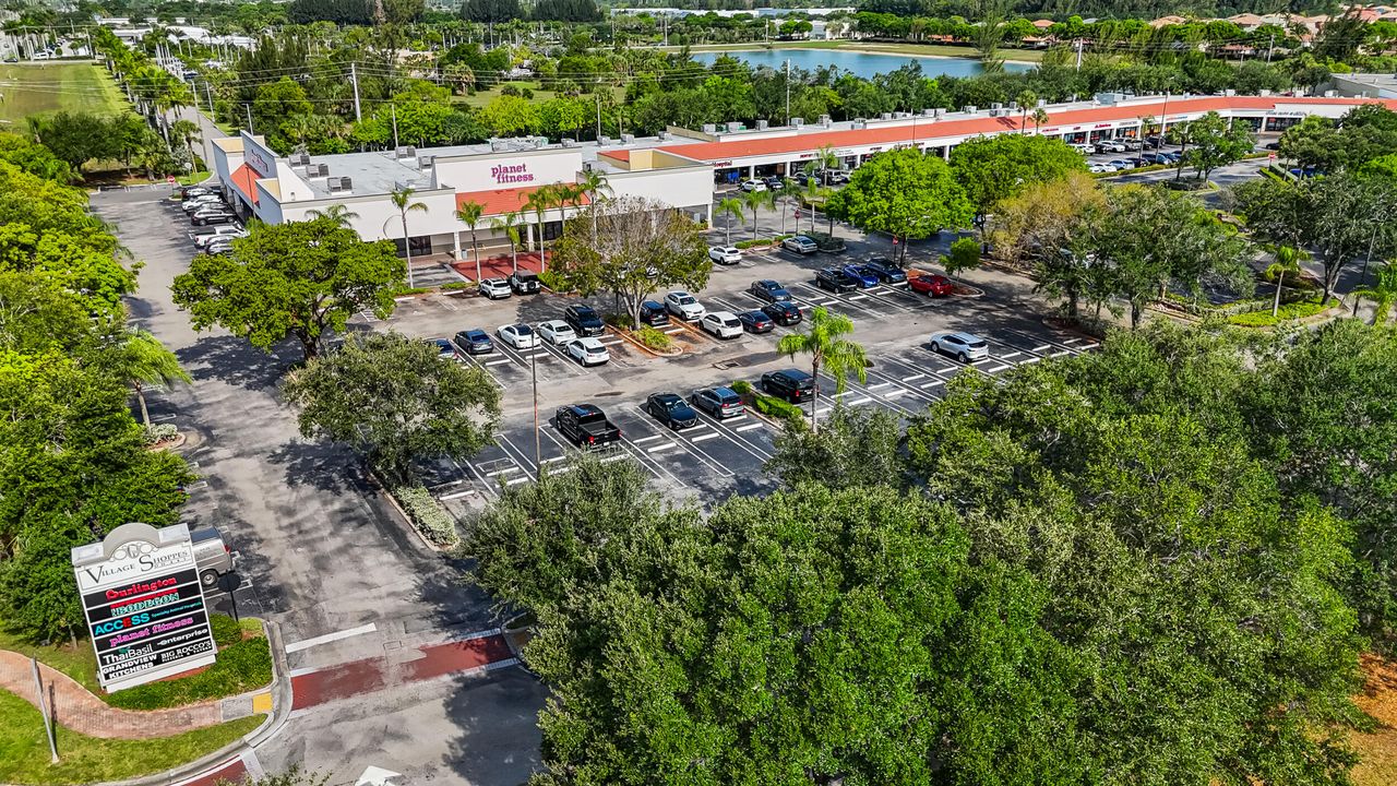 合同活跃: $2,550 (2 贝兹, 2 浴室, 1245 平方英尺)