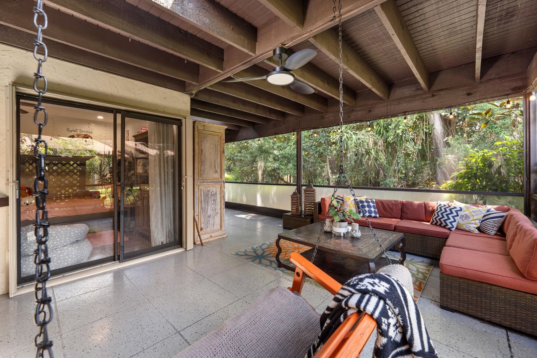 合同活跃: $2,550 (2 贝兹, 2 浴室, 1245 平方英尺)