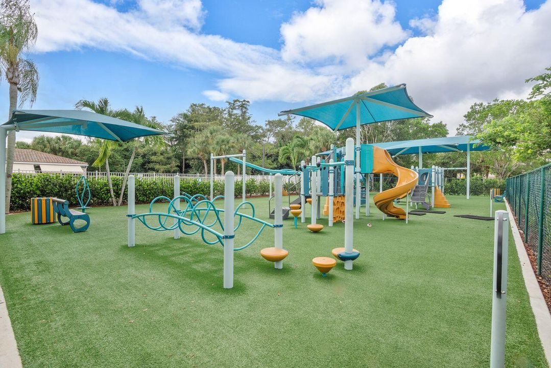 Activo con contrato: $3,150 (3 camas, 2 baños, 1861 Pies cuadrados)