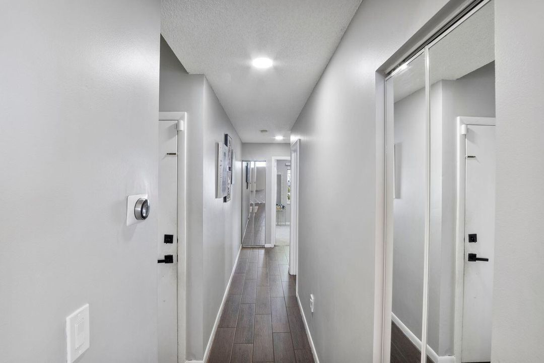 Activo con contrato: $3,150 (3 camas, 2 baños, 1861 Pies cuadrados)