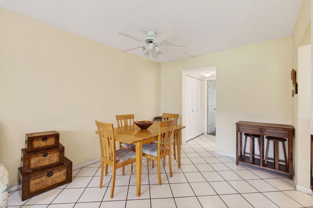 Active With Contract: $65,000 (1 beds, 1 baths, 702 Square Feet)