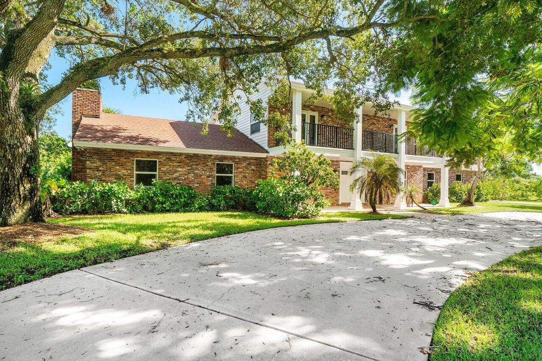 Recientemente alquilado: $12,000 (8 camas, 6 baños, 4279 Pies cuadrados)