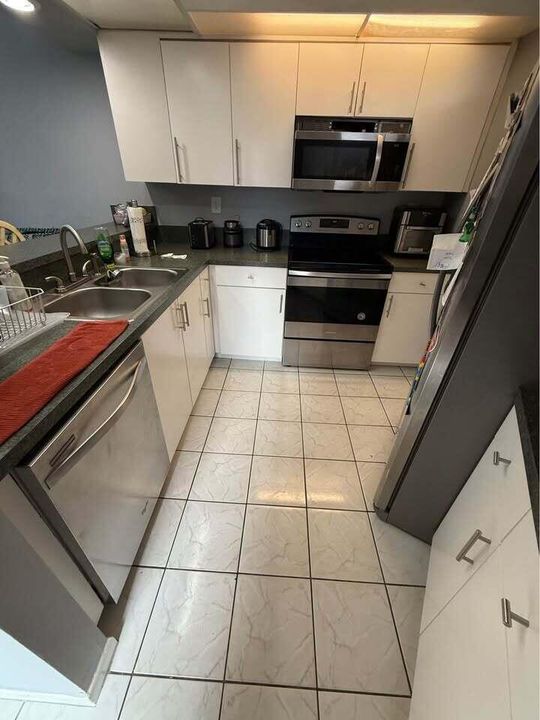 На продажу: $315,000 (2 спален, 2 ванн, 1218 Квадратных фут)