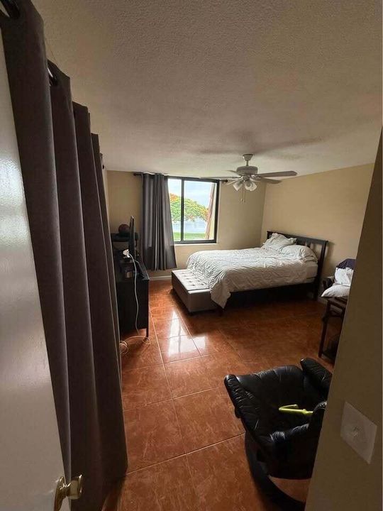 На продажу: $315,000 (2 спален, 2 ванн, 1218 Квадратных фут)