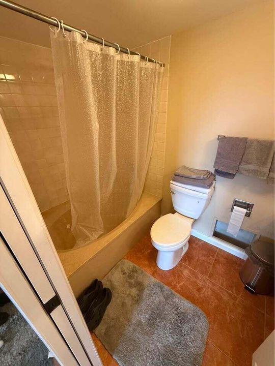 На продажу: $315,000 (2 спален, 2 ванн, 1218 Квадратных фут)