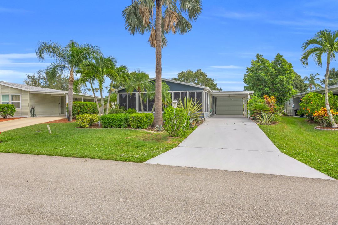 For Sale: $135,000 (3 beds, 2 baths, 1313 Square Feet)