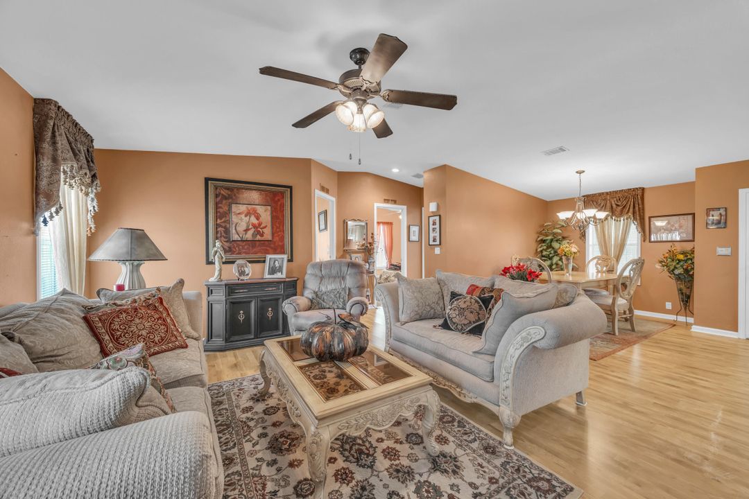 For Sale: $135,000 (3 beds, 2 baths, 1313 Square Feet)