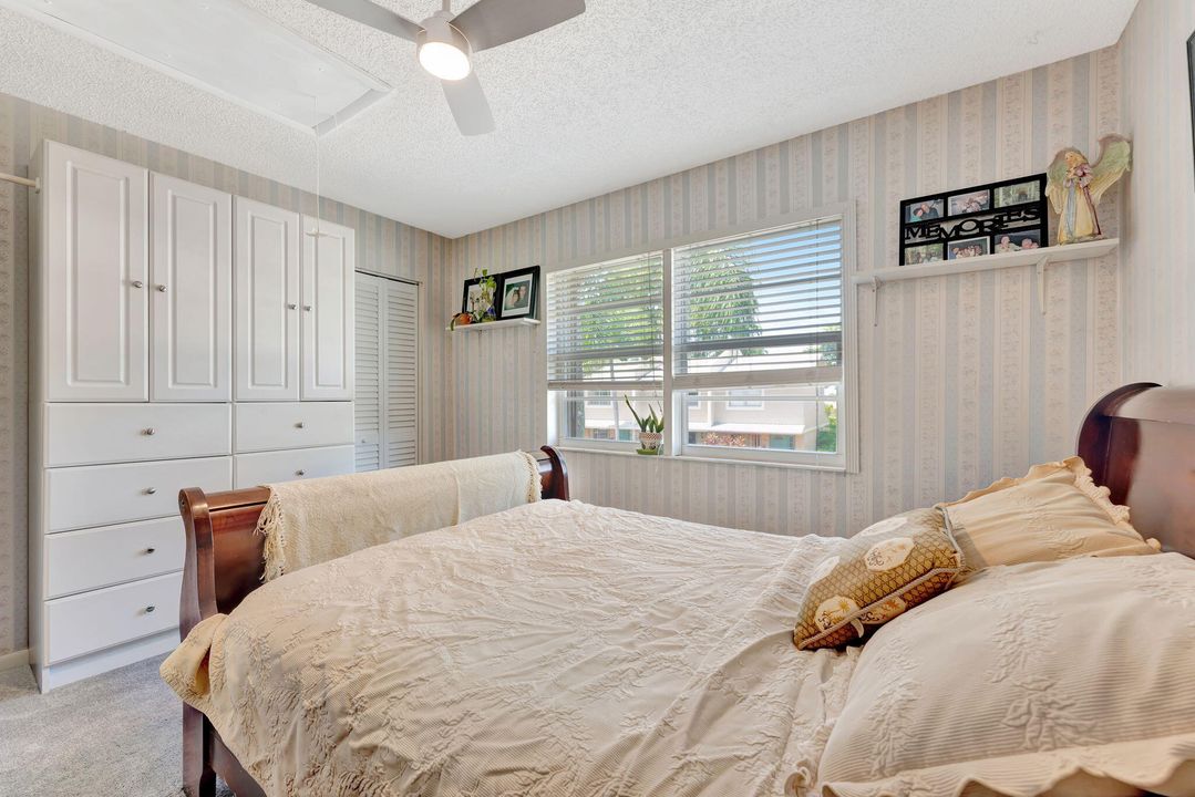 На продажу: $287,500 (2 спален, 1 ванн, 1224 Квадратных фут)