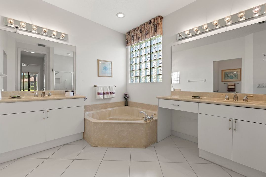 For Sale: $580,000 (3 beds, 2 baths, 2515 Square Feet)