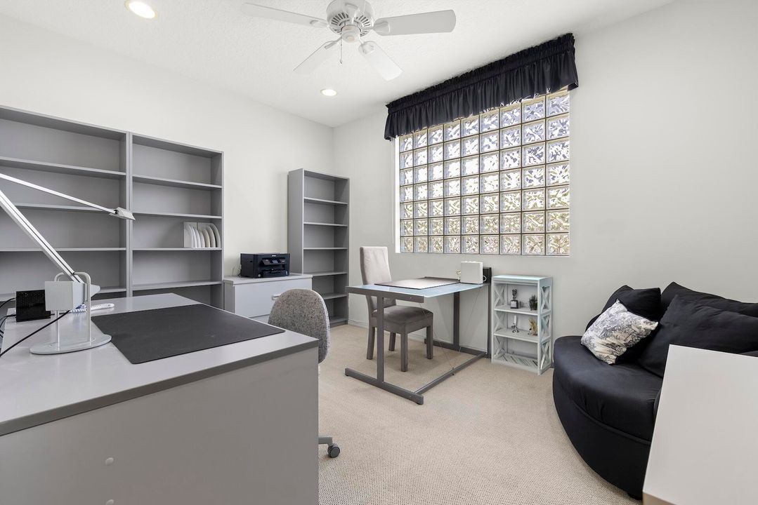 For Sale: $580,000 (3 beds, 2 baths, 2515 Square Feet)