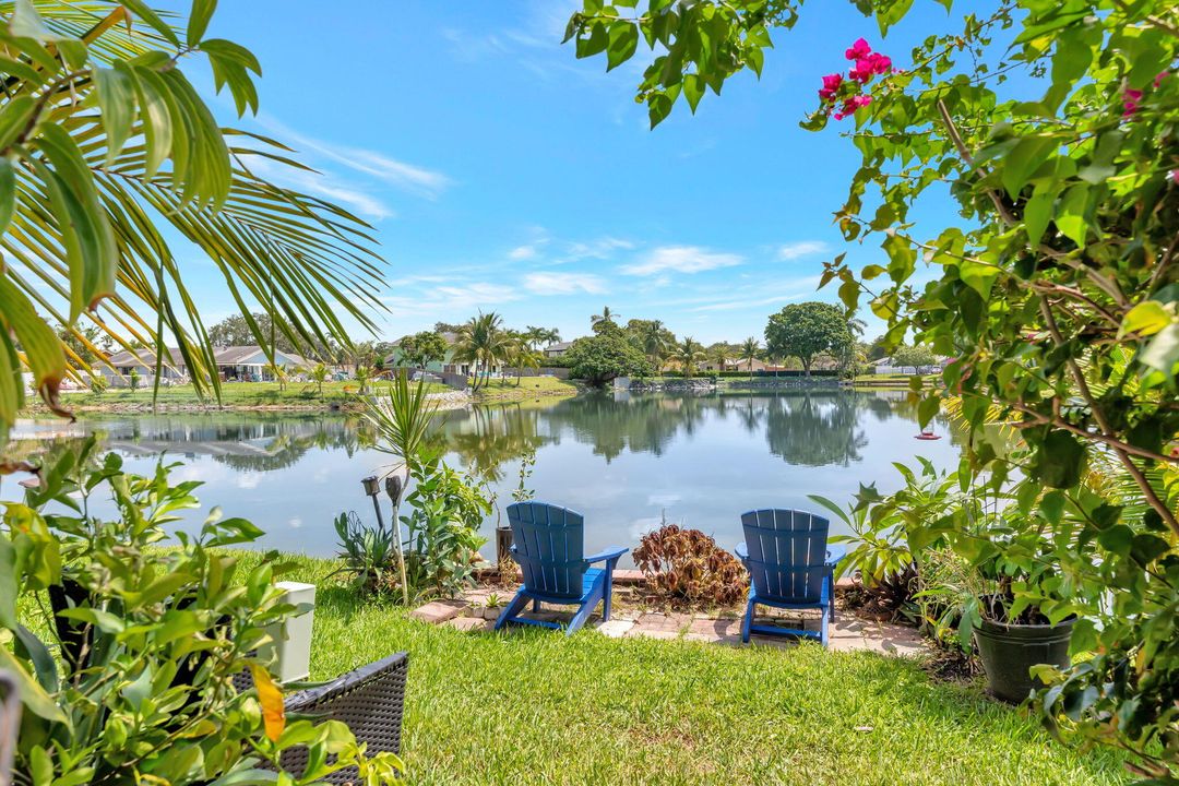 На продажу: $287,500 (2 спален, 1 ванн, 1224 Квадратных фут)