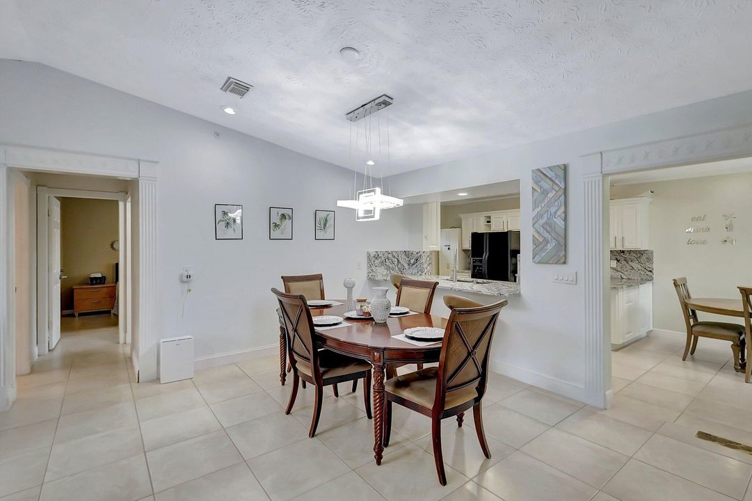 Activo con contrato: $349,900 (3 camas, 2 baños, 1580 Pies cuadrados)