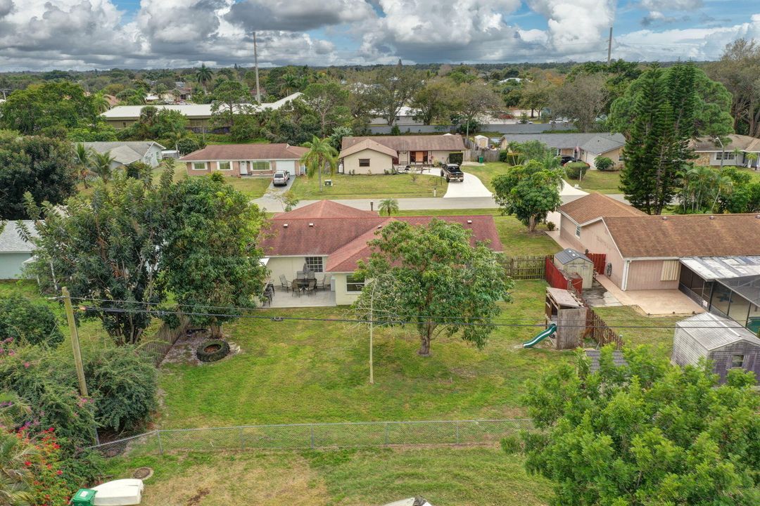 Activo con contrato: $349,900 (3 camas, 2 baños, 1580 Pies cuadrados)