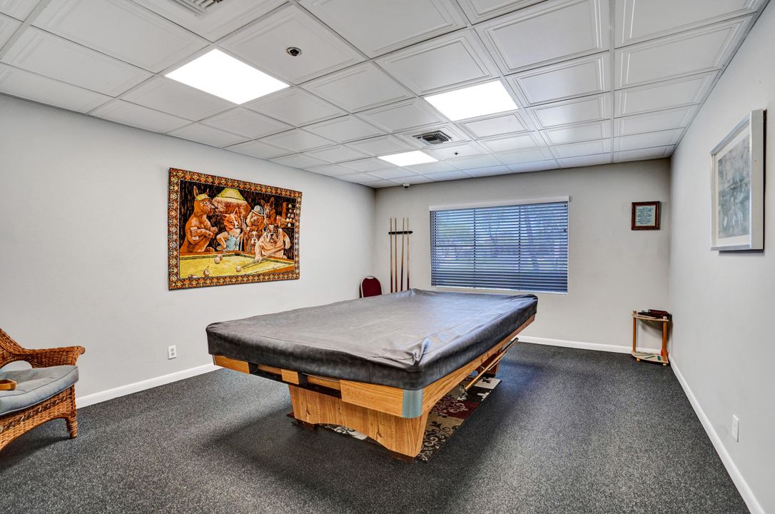 Active With Contract: $279,600 (2 beds, 2 baths, 1227 Square Feet)