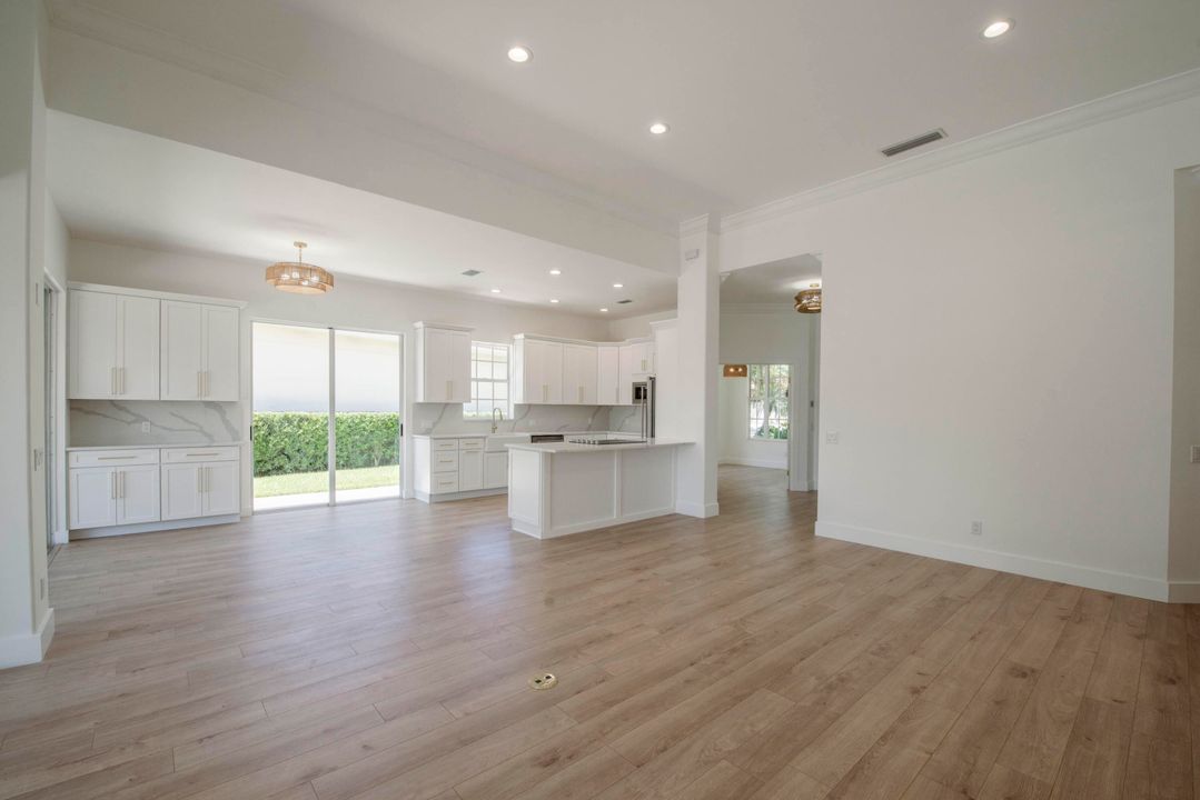 For Sale: $1,074,980 (3 beds, 2 baths, 1826 Square Feet)