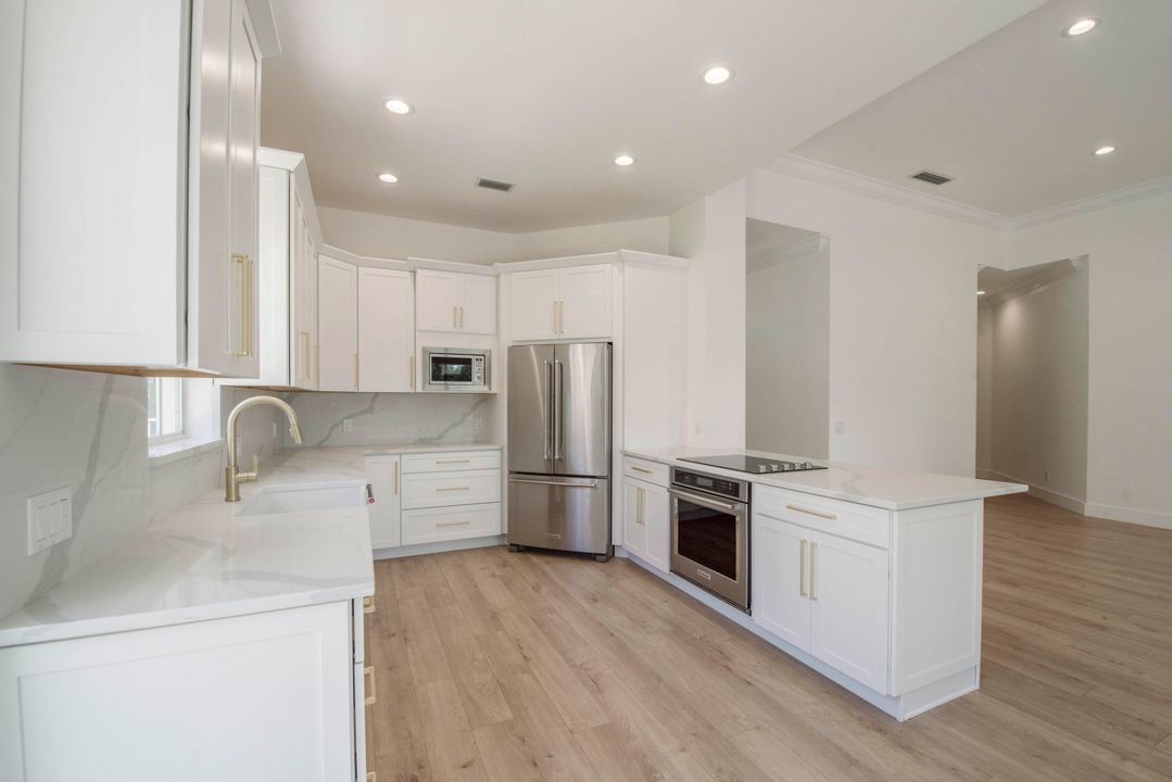For Sale: $1,074,980 (3 beds, 2 baths, 1826 Square Feet)