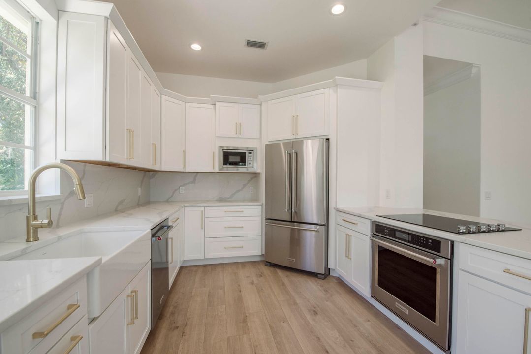 For Sale: $1,074,980 (3 beds, 2 baths, 1826 Square Feet)