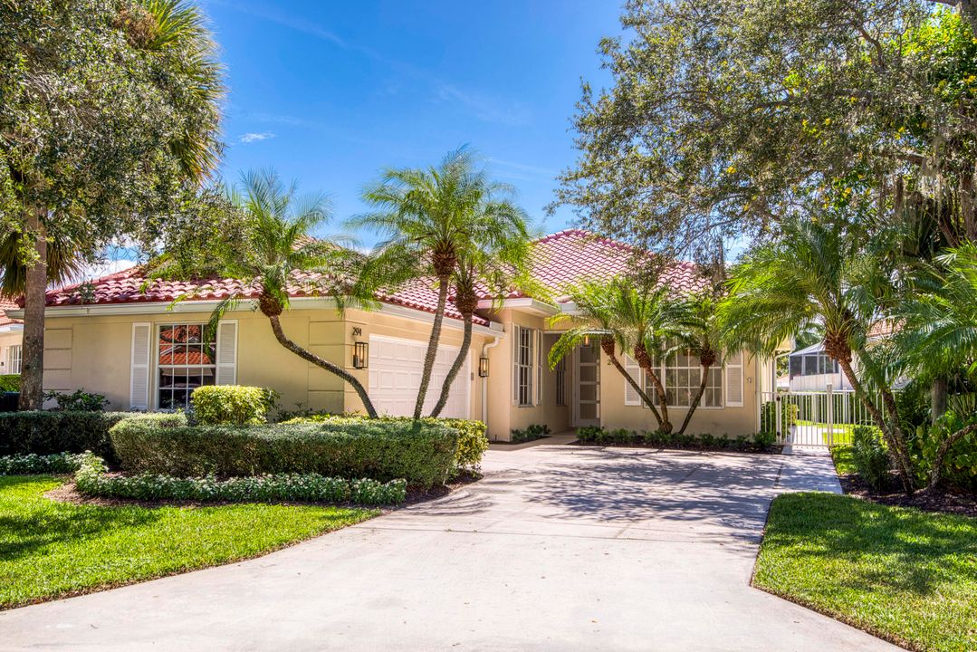 For Sale: $1,074,980 (3 beds, 2 baths, 1826 Square Feet)