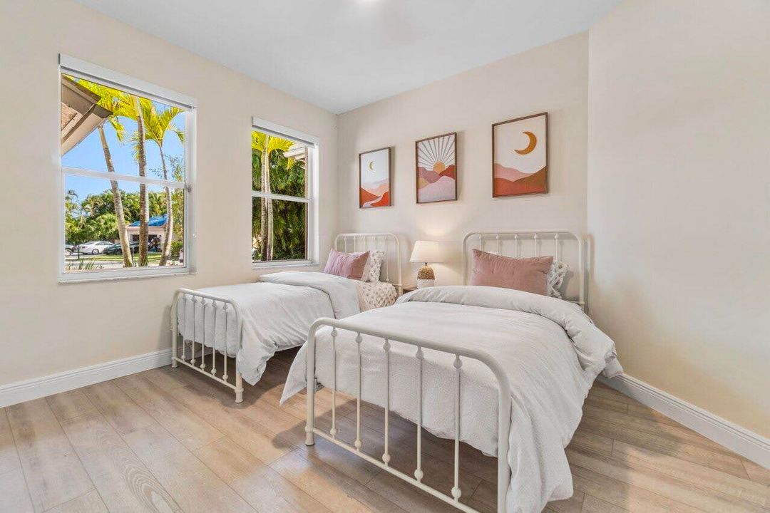 Active With Contract: $13,000 (4 beds, 3 baths, 2792 Square Feet)