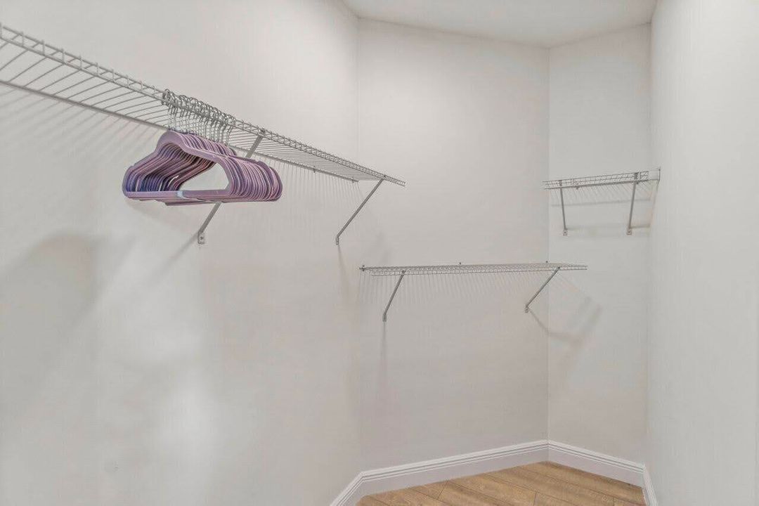 Active With Contract: $13,000 (4 beds, 3 baths, 2792 Square Feet)