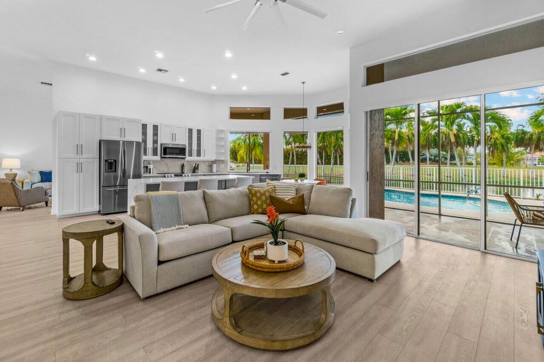 Active With Contract: $13,000 (4 beds, 3 baths, 2792 Square Feet)