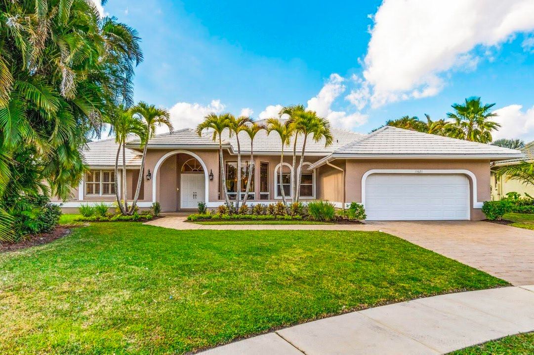 Active With Contract: $13,000 (4 beds, 3 baths, 2792 Square Feet)