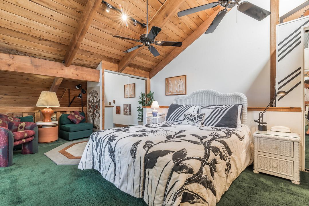 待售: $325,000 (1 贝兹, 1 浴室, 1160 平方英尺)