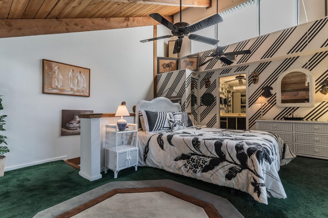 待售: $325,000 (1 贝兹, 1 浴室, 1160 平方英尺)