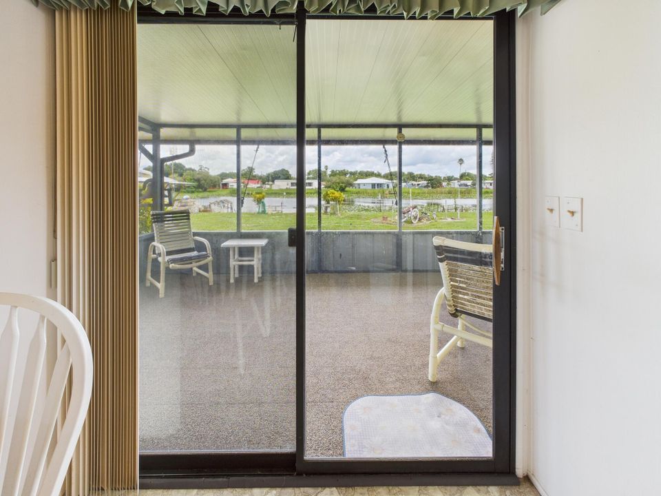 待售: $199,000 (2 贝兹, 2 浴室, 1476 平方英尺)