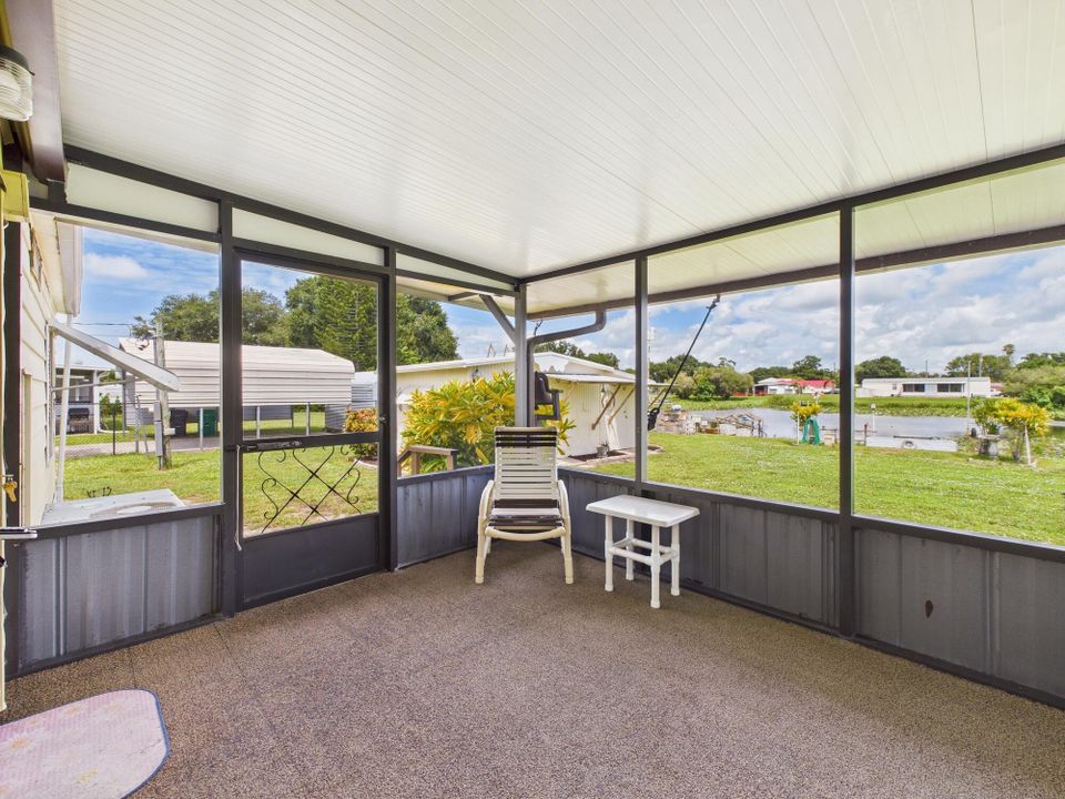 待售: $199,000 (2 贝兹, 2 浴室, 1476 平方英尺)