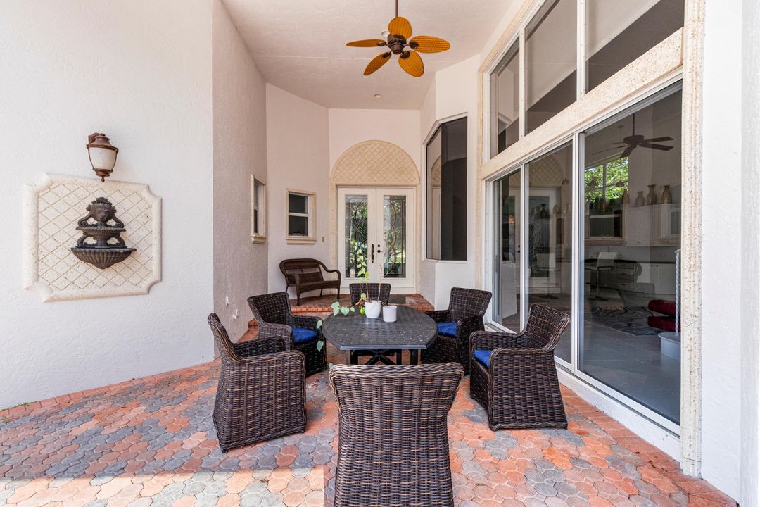 Под контрактом: $13,000 (5 спален, 5 ванн, 3522 Квадратных фут)