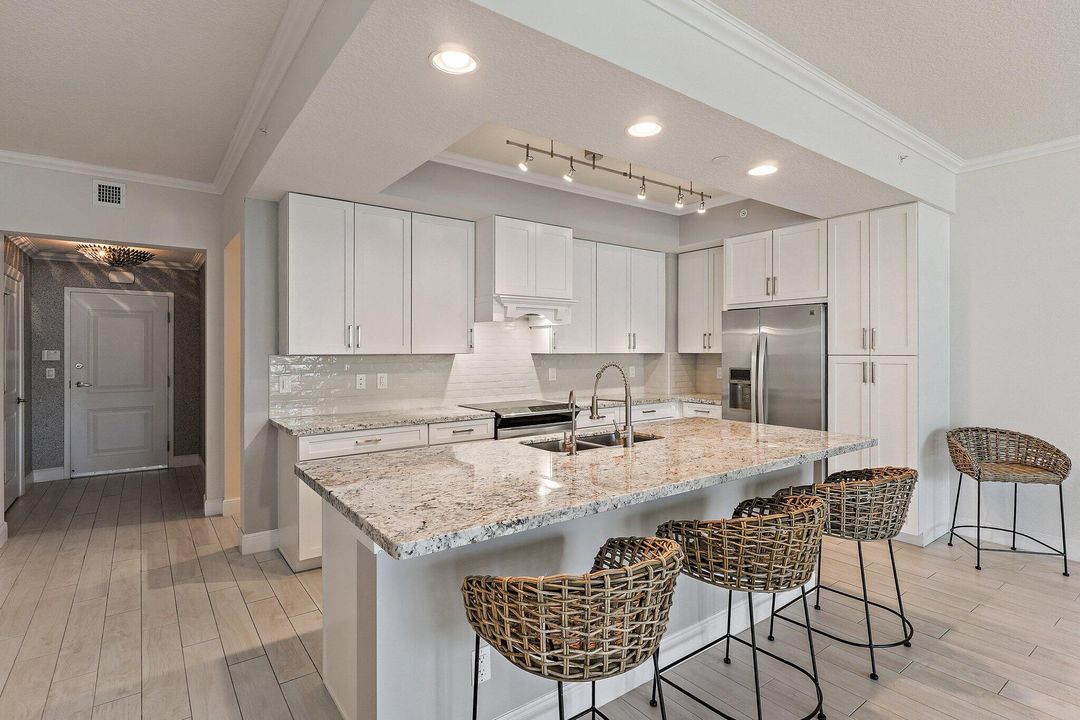 На продажу: $1,295,000 (3 спален, 3 ванн, 1859 Квадратных фут)