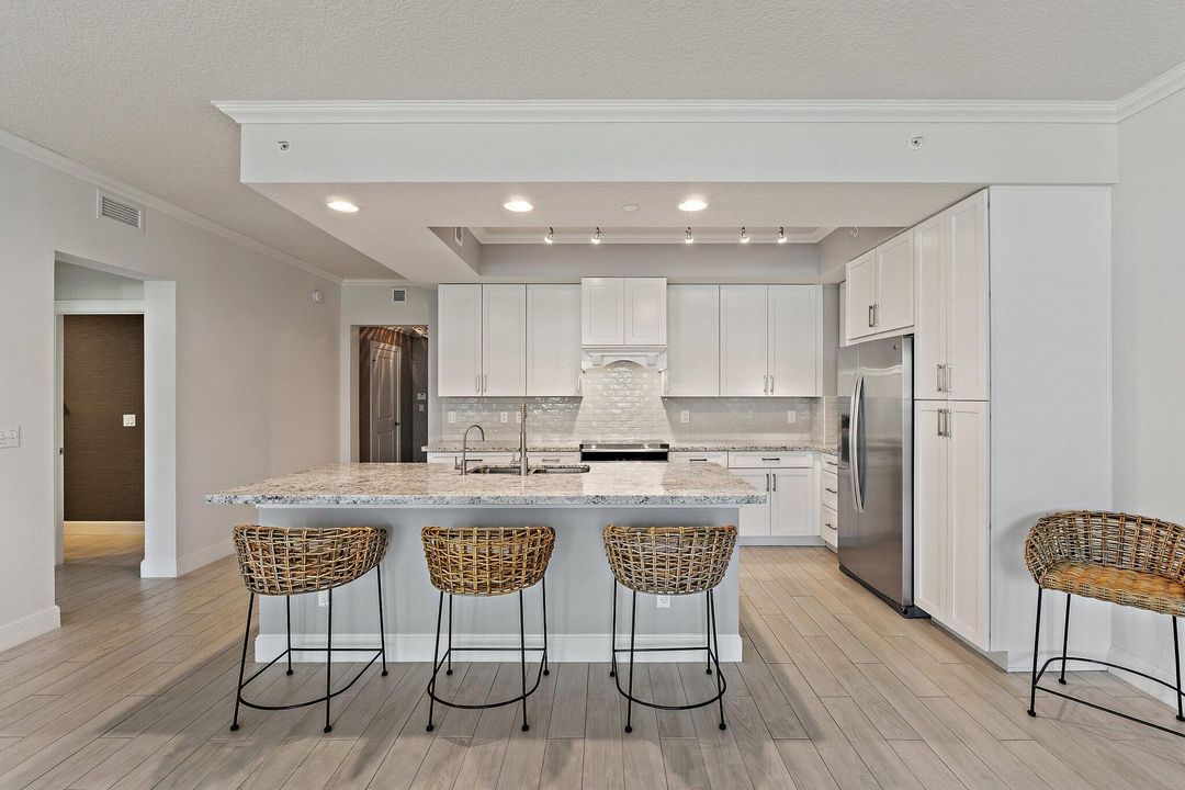 На продажу: $1,295,000 (3 спален, 3 ванн, 1859 Квадратных фут)