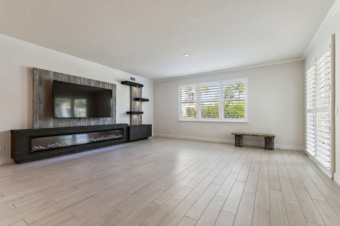 На продажу: $1,295,000 (3 спален, 3 ванн, 1859 Квадратных фут)