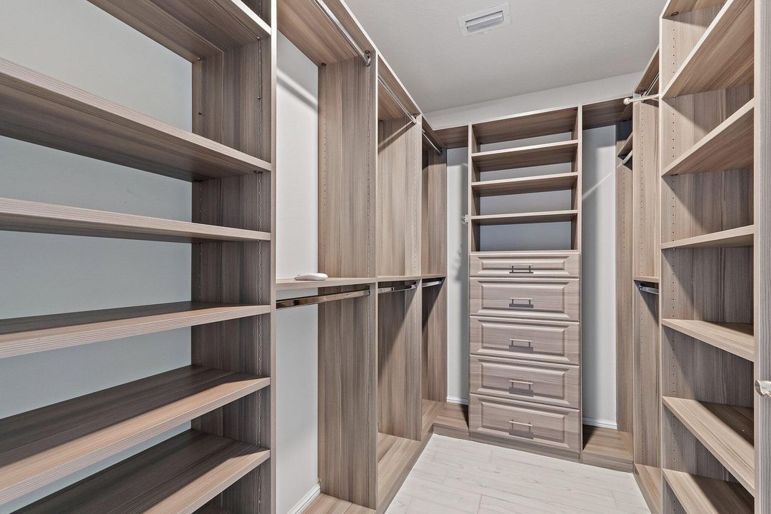 На продажу: $1,295,000 (3 спален, 3 ванн, 1859 Квадратных фут)