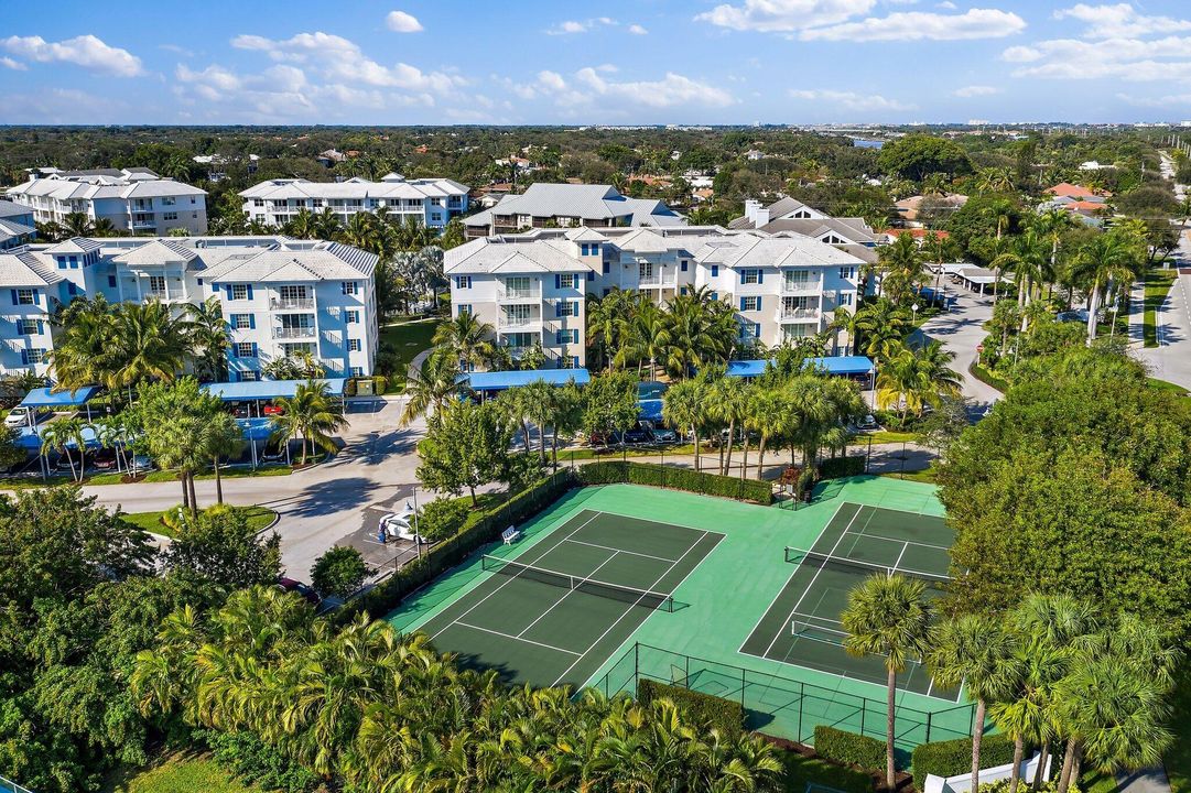 На продажу: $1,295,000 (3 спален, 3 ванн, 1859 Квадратных фут)