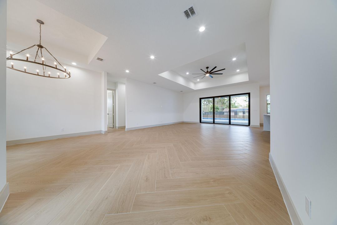 Active With Contract: $1,190,000 (4 beds, 3 baths, 2946 Square Feet)