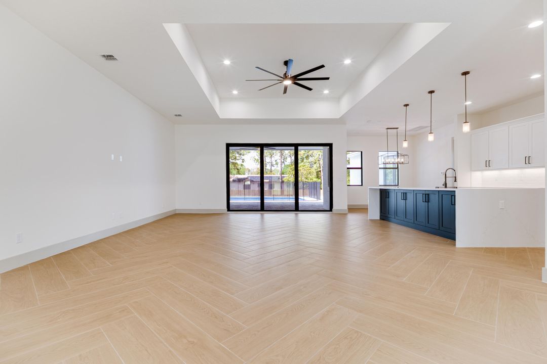 Active With Contract: $1,190,000 (4 beds, 3 baths, 2946 Square Feet)