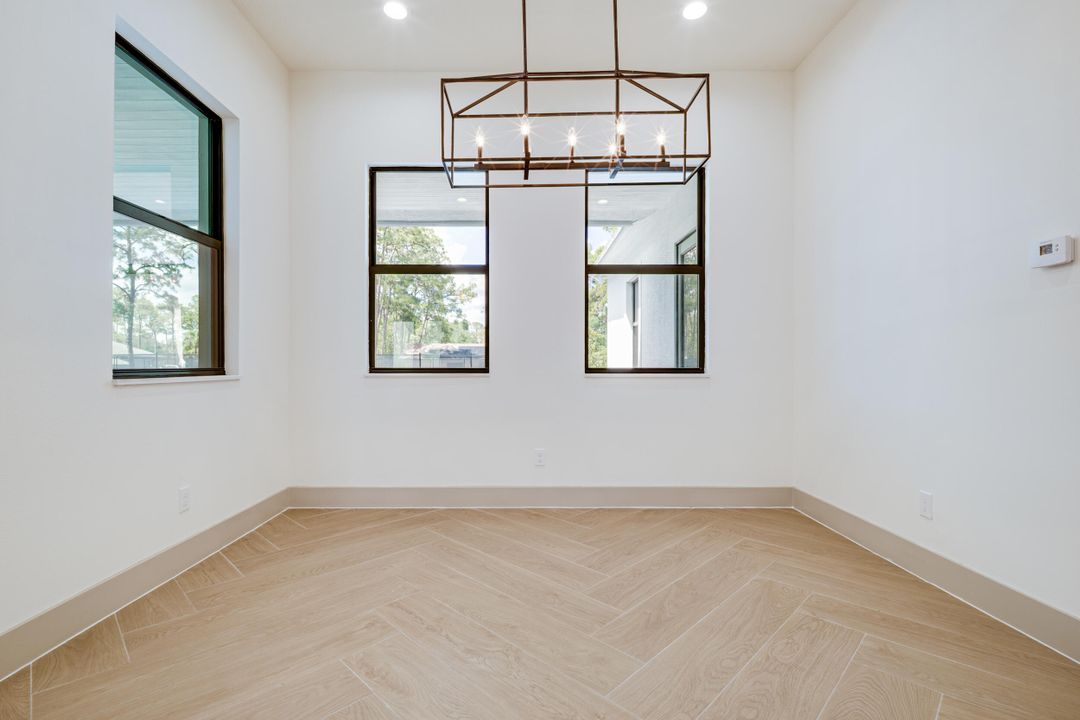 Active With Contract: $1,190,000 (4 beds, 3 baths, 2946 Square Feet)