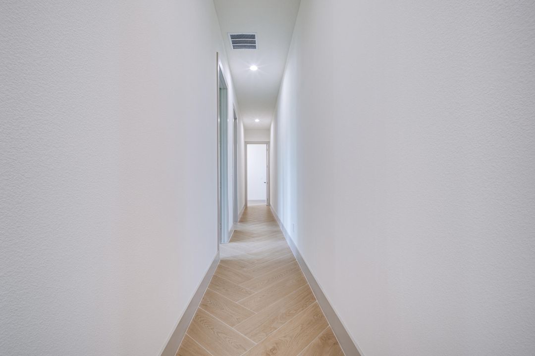 Active With Contract: $1,190,000 (4 beds, 3 baths, 2946 Square Feet)