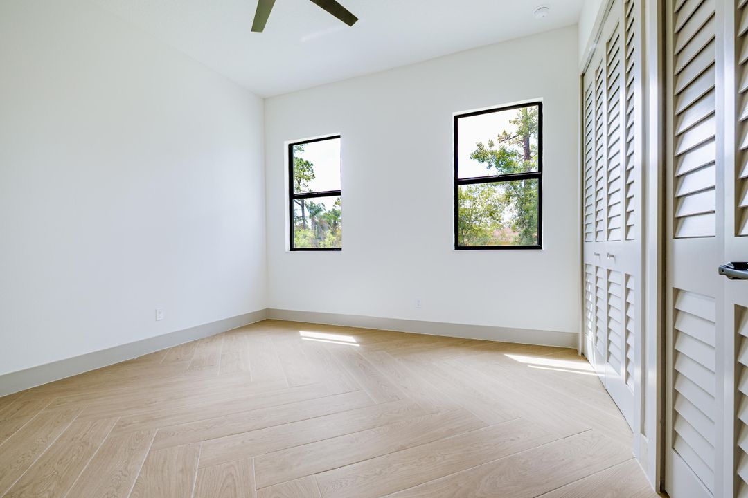 Active With Contract: $1,190,000 (4 beds, 3 baths, 2946 Square Feet)