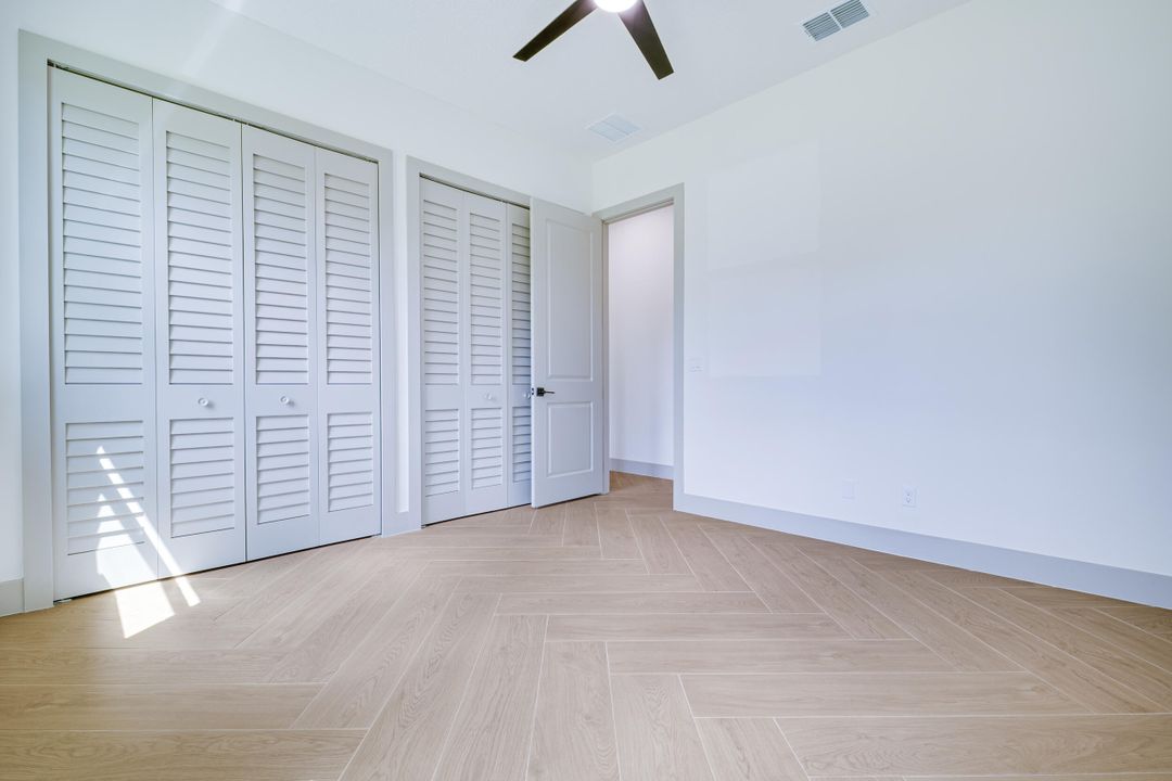 Active With Contract: $1,190,000 (4 beds, 3 baths, 2946 Square Feet)