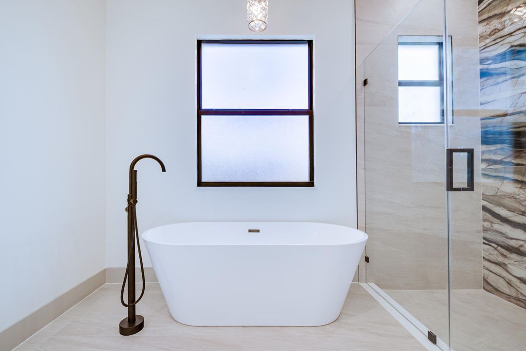 Active With Contract: $1,190,000 (4 beds, 3 baths, 2946 Square Feet)