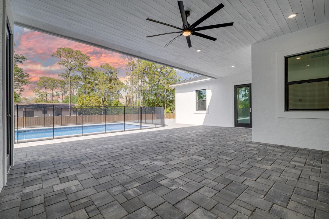 Active With Contract: $1,190,000 (4 beds, 3 baths, 2946 Square Feet)