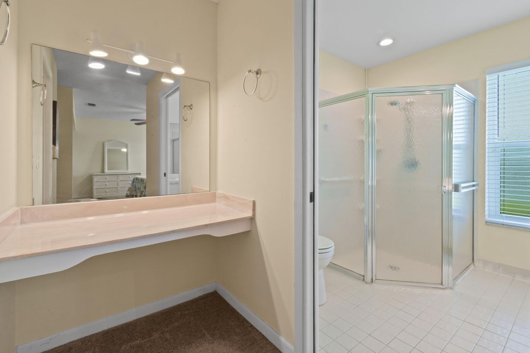 For Sale: $179,900 (2 beds, 2 baths, 1396 Square Feet)