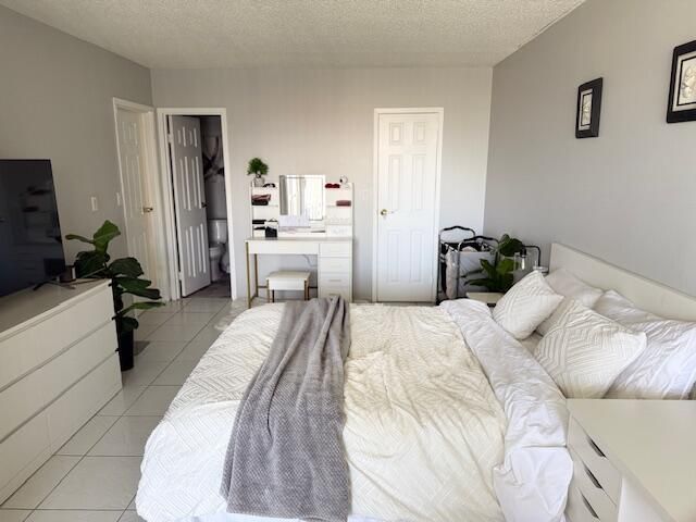 Active With Contract: $230,000 (2 beds, 1 baths, 924 Square Feet)