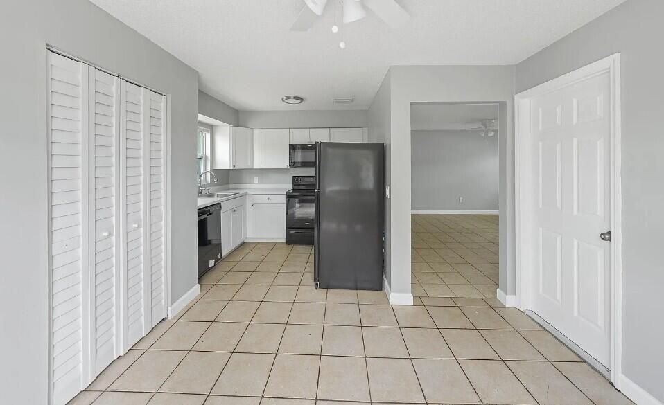 En Venta: $290,000 (4 camas, 2 baños, 1192 Pies cuadrados)